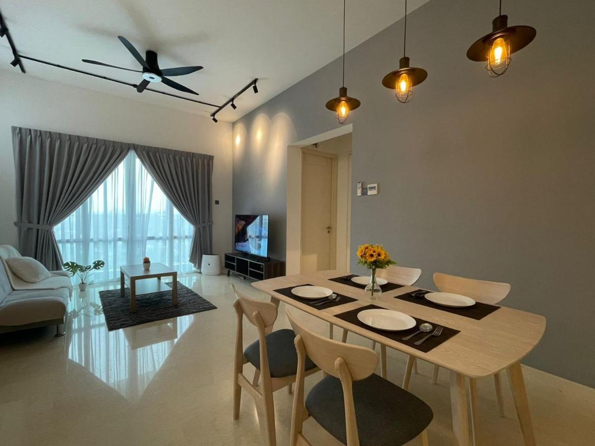 Ferienwohnung Tritower By Antlerzone Johor Bahru Exterior foto