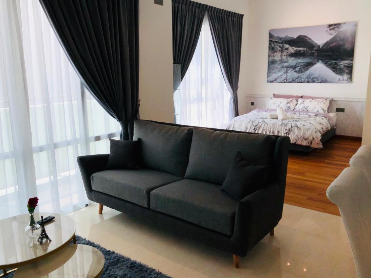 Ferienwohnung Tritower By Antlerzone Johor Bahru Exterior foto